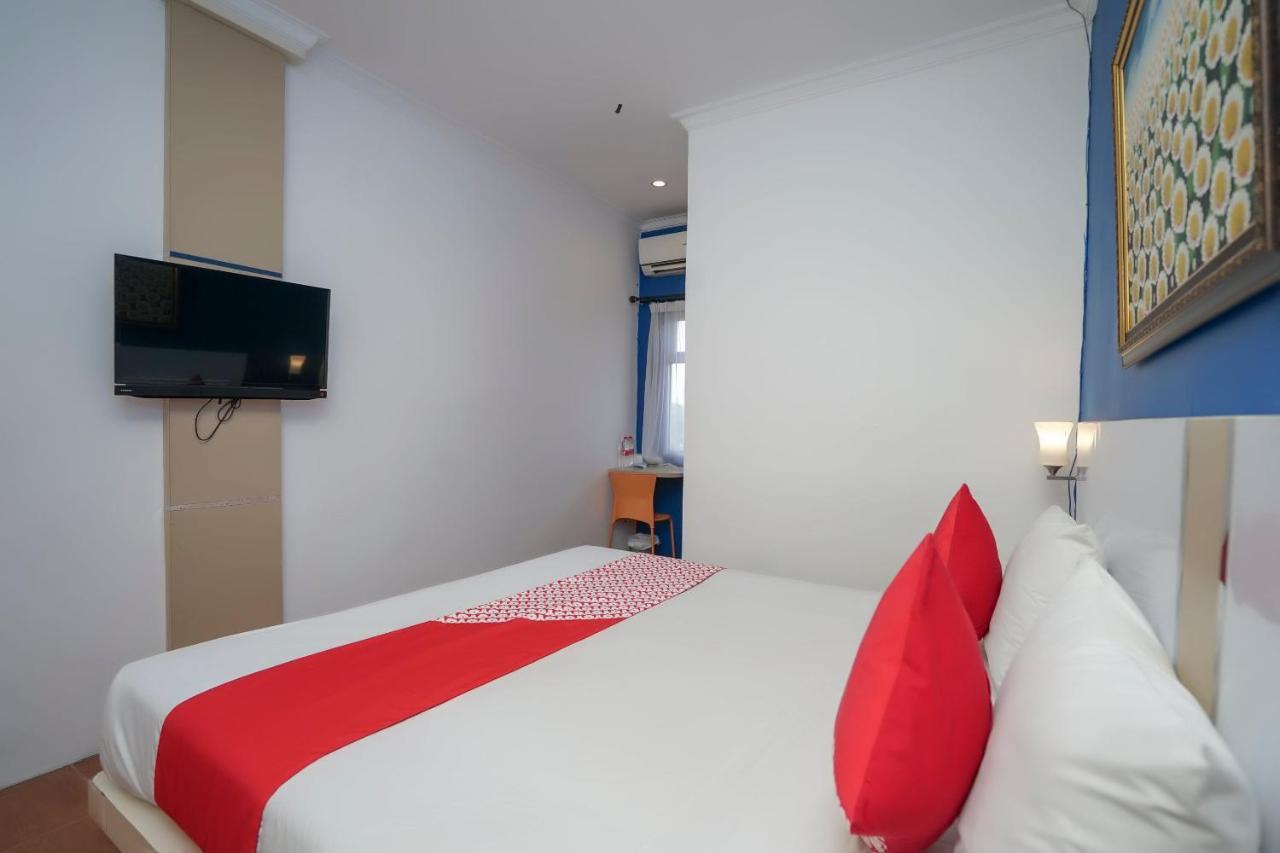 Oyo 575 Blessing Hotel Παλεμπάνγκ Εξωτερικό φωτογραφία