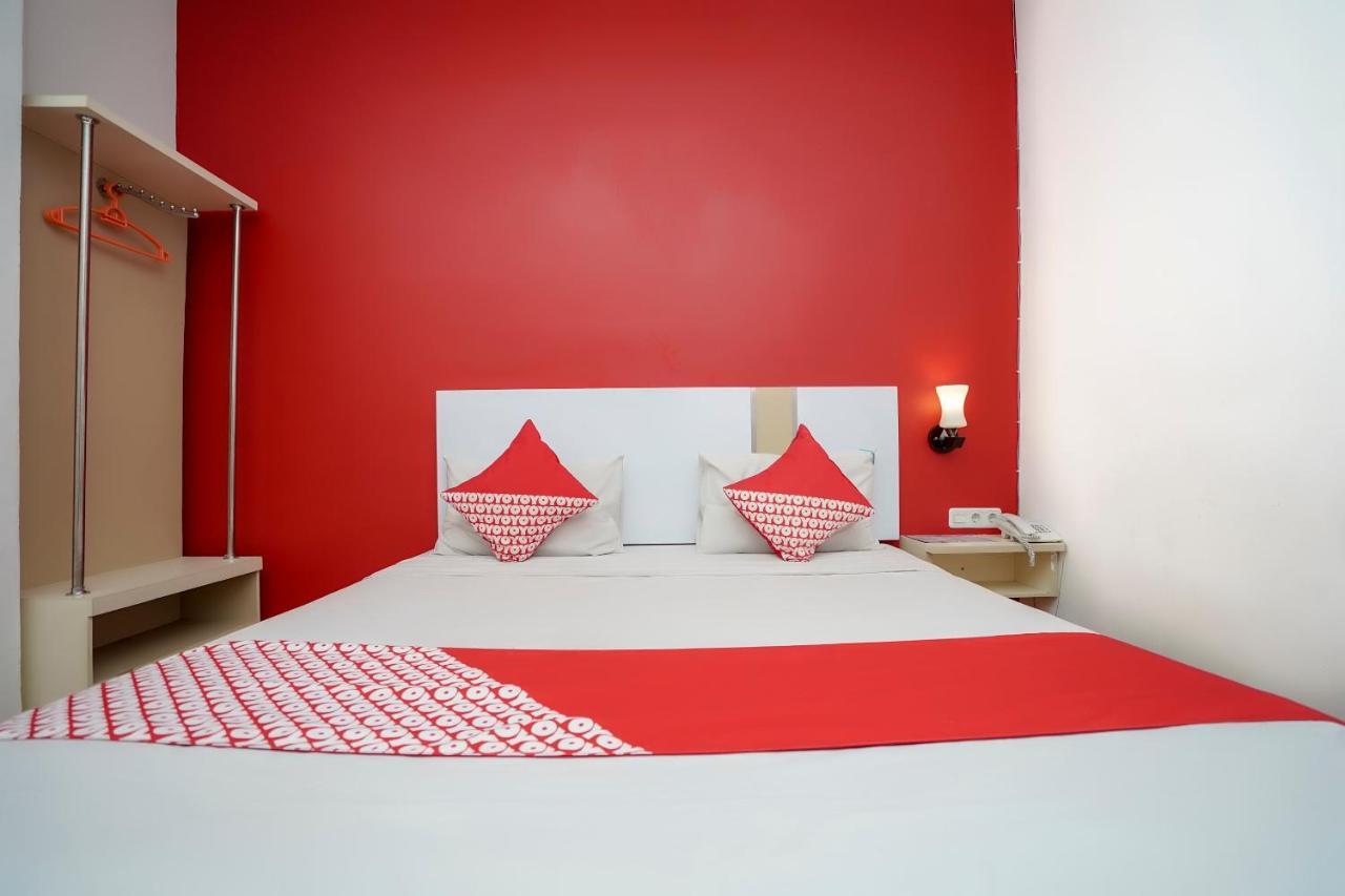 Oyo 575 Blessing Hotel Παλεμπάνγκ Εξωτερικό φωτογραφία